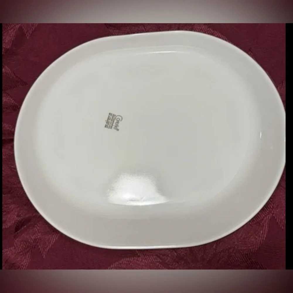 Corelle Vintage Holly Days 12” x  10” Oval Serving Platter Christmas